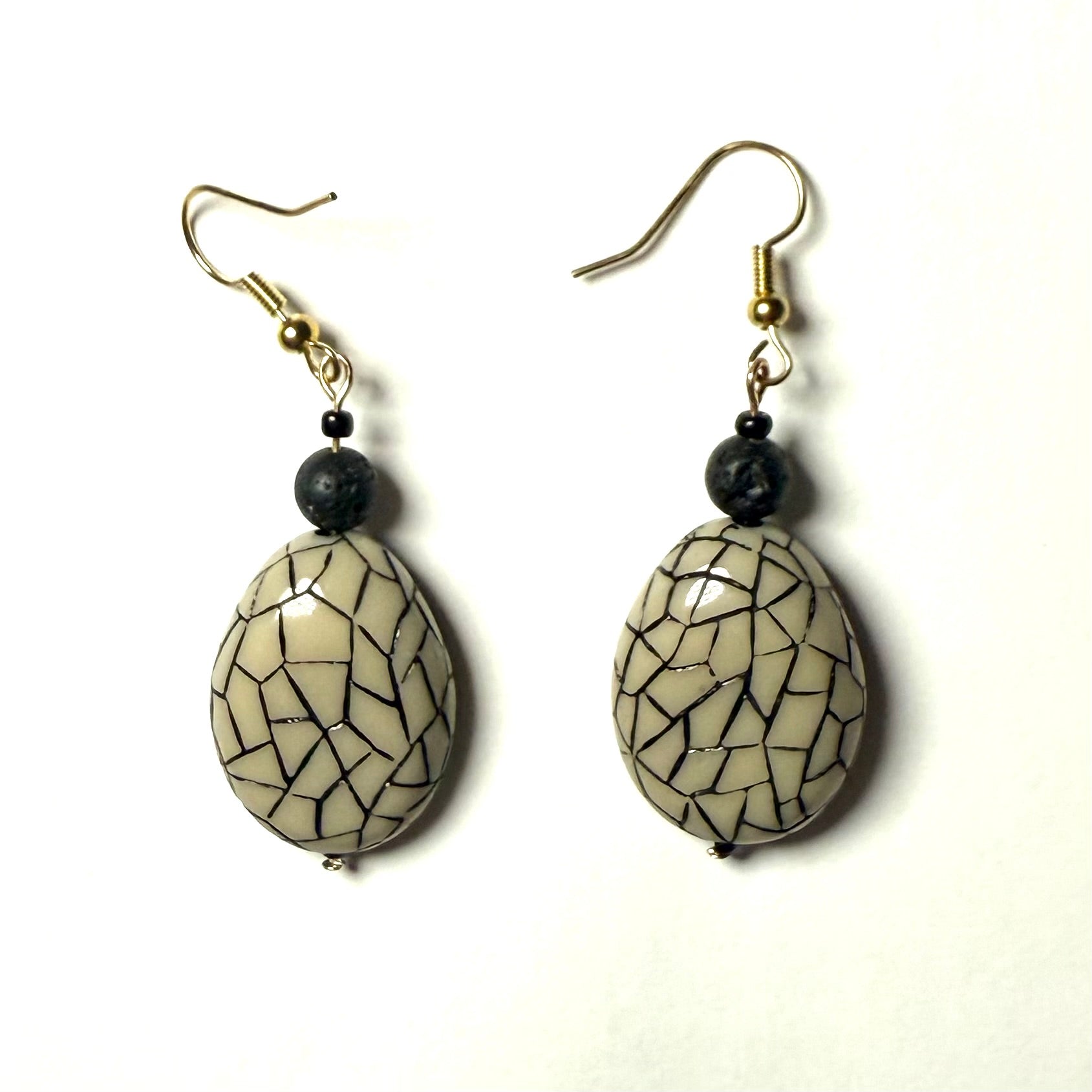 Crackled Grey Drops
